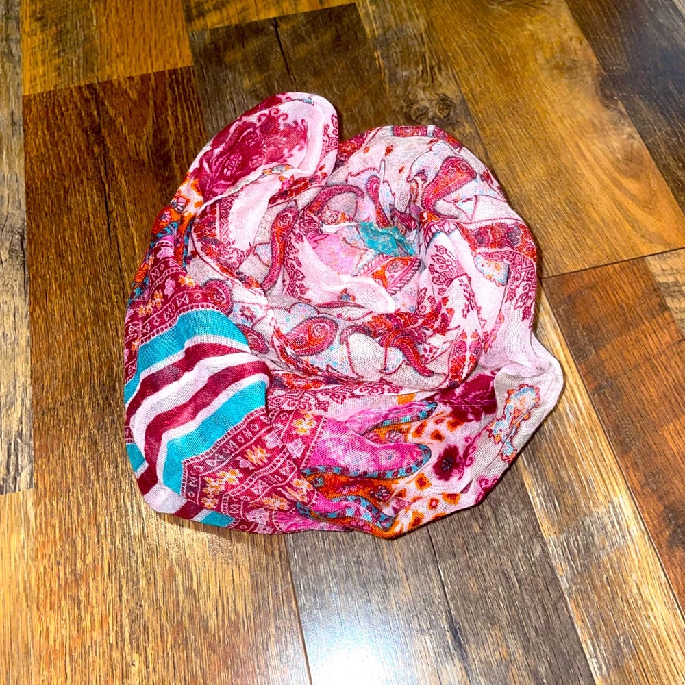 Infinity Scarf - Picture 3 of 6